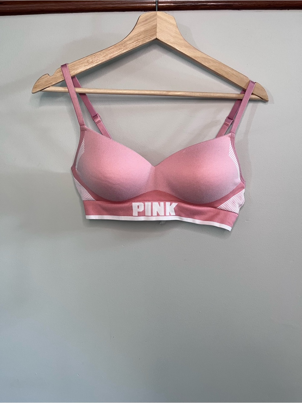 PINK Victoria's Secret Seamless Light Support Wireless Bralette - Pink
